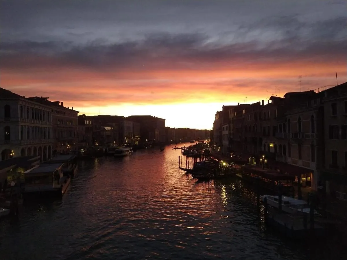Historical Flat In Cannaregio, Venezia Italy